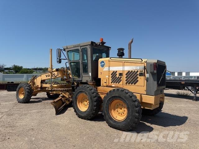 Volvo G720 VHP معدات تمهيد الطرق