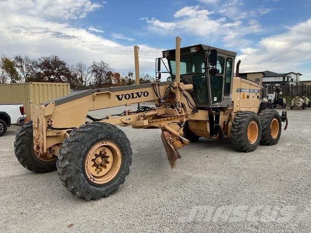 Volvo G720VHP معدات تمهيد الطرق