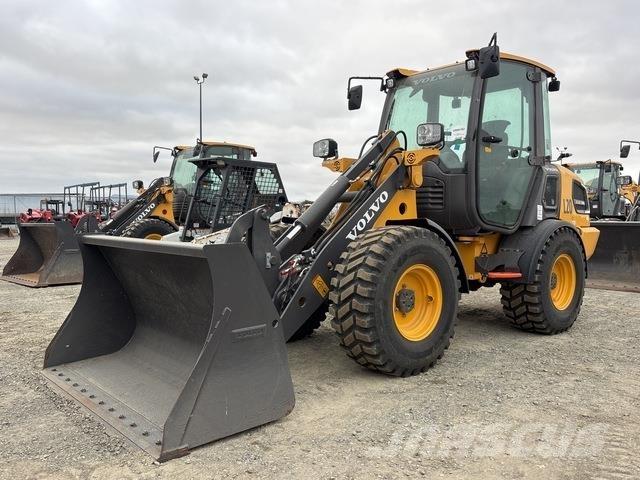 Volvo JL20H لوادر بعجل