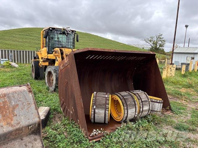 Volvo L110F لوادر بعجل