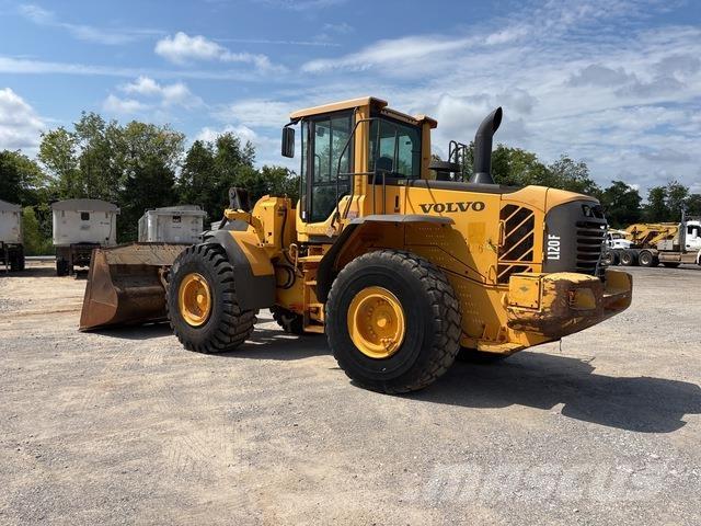 Volvo L120F لوادر بعجل