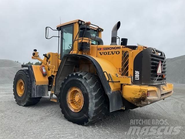 Volvo L180F لوادر بعجل