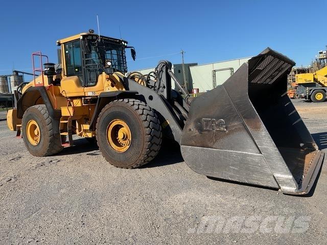 Volvo L180H لوادر بعجل