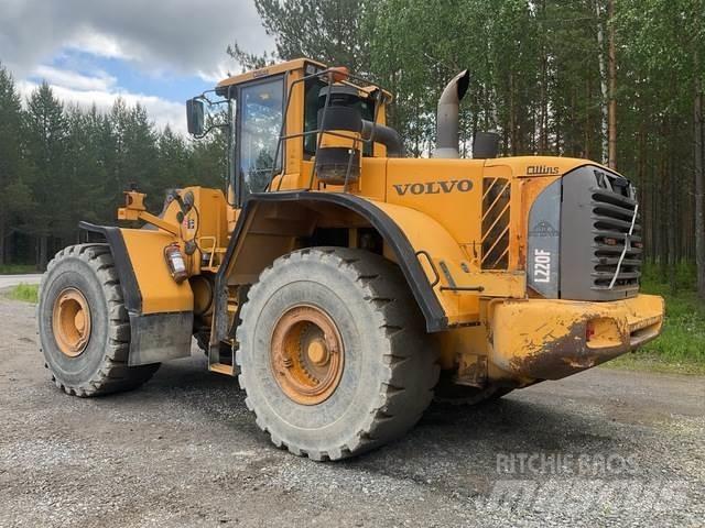 Volvo L220 F لوادر بعجل
