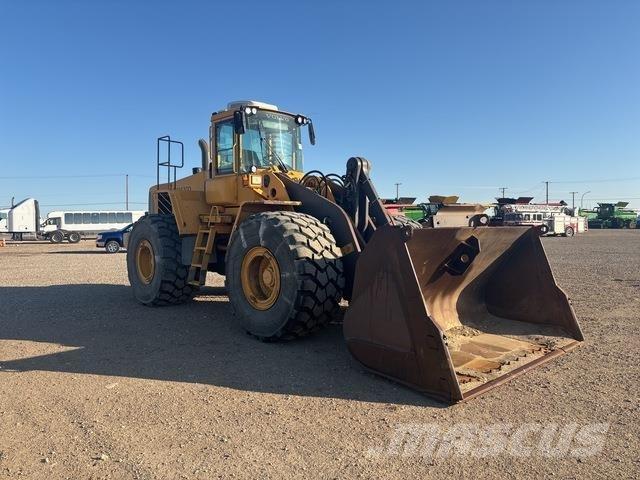 Volvo L220E لوادر بعجل