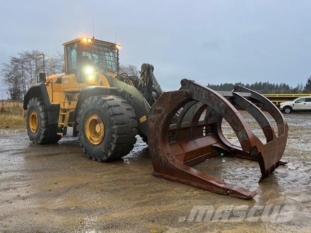 Volvo L220G لوادر بعجل