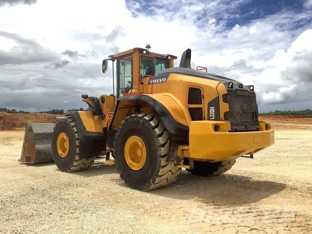 Volvo L220H لوادر بعجل