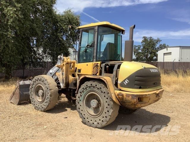 Volvo L45TP لوادر بعجل
