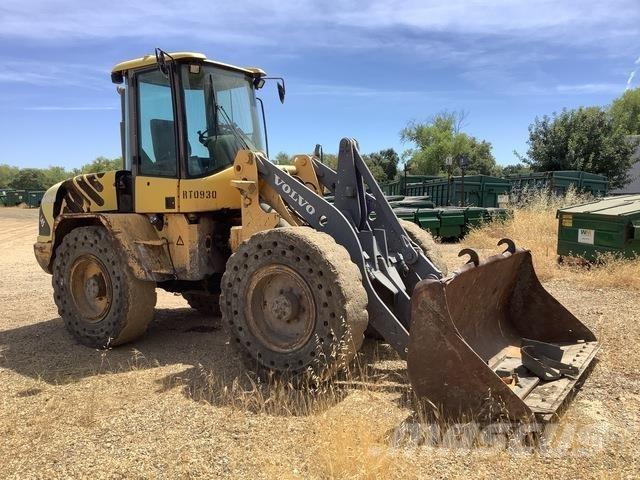Volvo L45TP لوادر بعجل