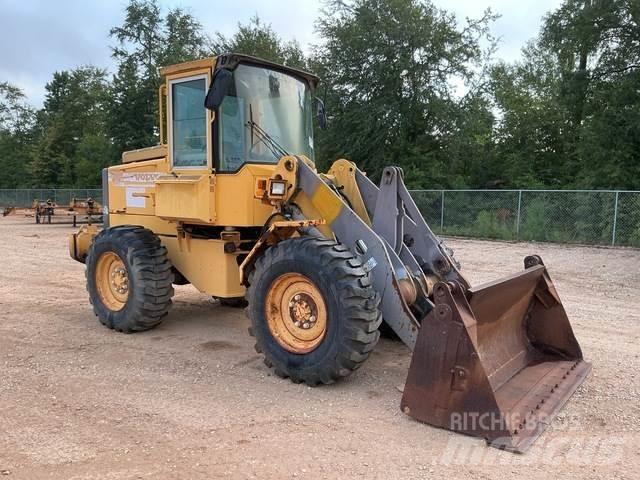 Volvo L50C لوادر بعجل