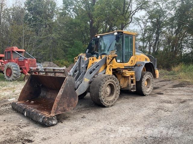Volvo L60H لوادر بعجل