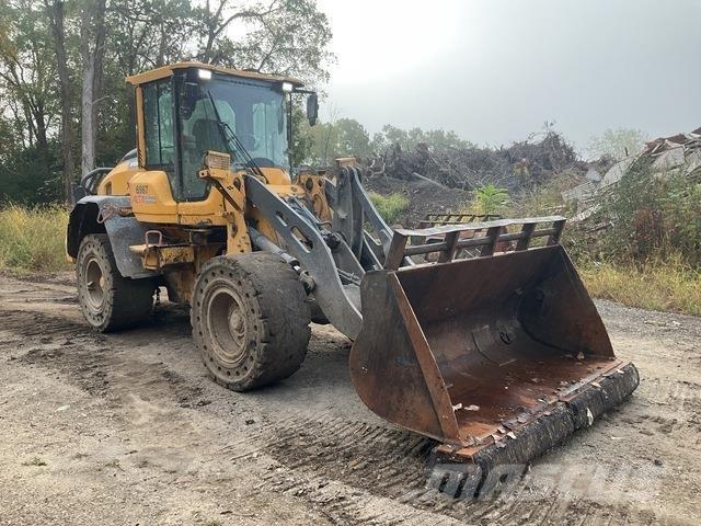 Volvo L60H لوادر بعجل