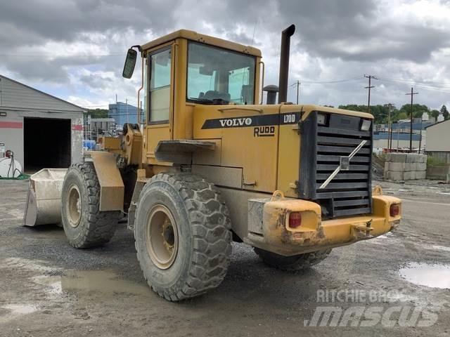 Volvo L70D لوادر بعجل