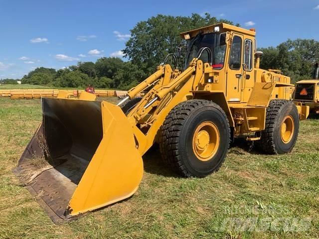 Volvo L90 لوادر بعجل
