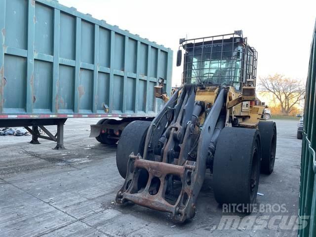 Volvo L90E لوادر بعجل