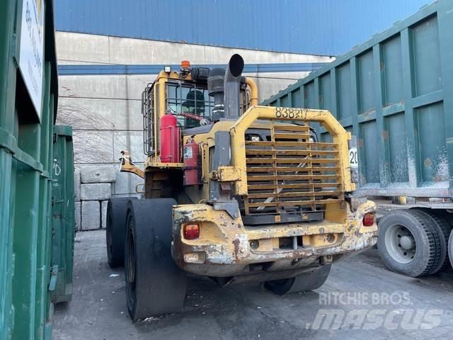 Volvo L90E لوادر بعجل