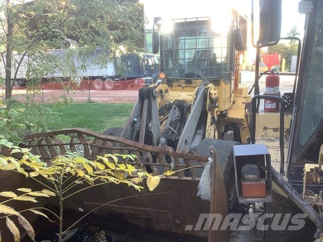 Volvo L90E لوادر بعجل