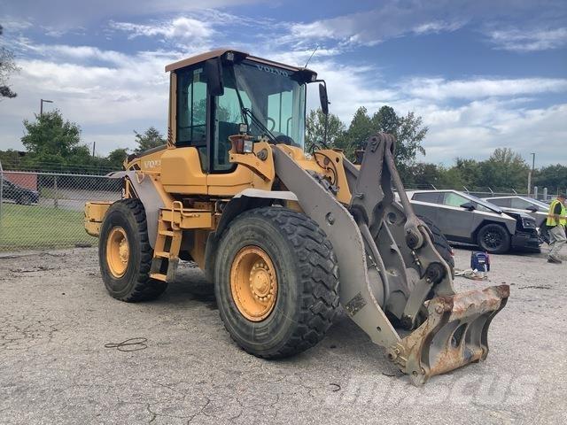 Volvo L90F لوادر بعجل