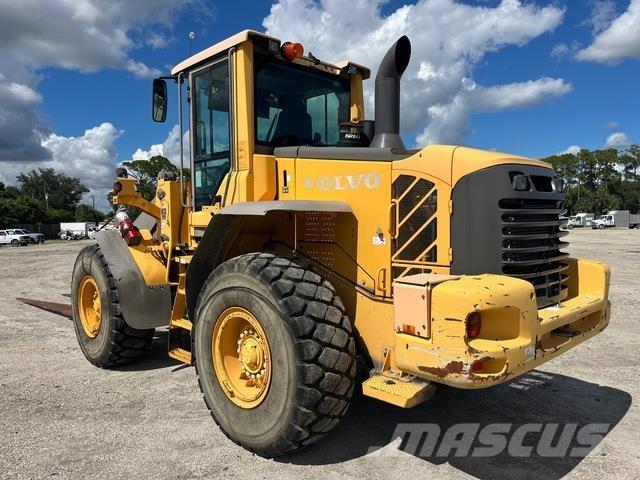 Volvo L90F لوادر بعجل