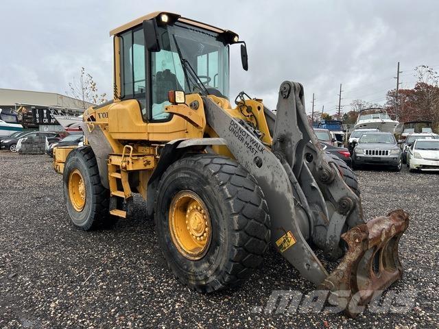 Volvo L90F لوادر بعجل