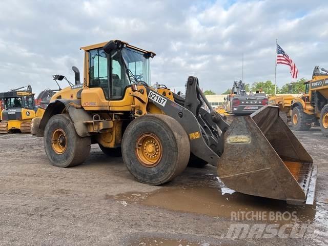 Volvo L90G لوادر بعجل