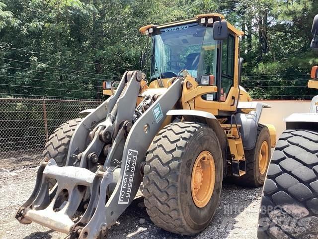 Volvo L90G لوادر بعجل