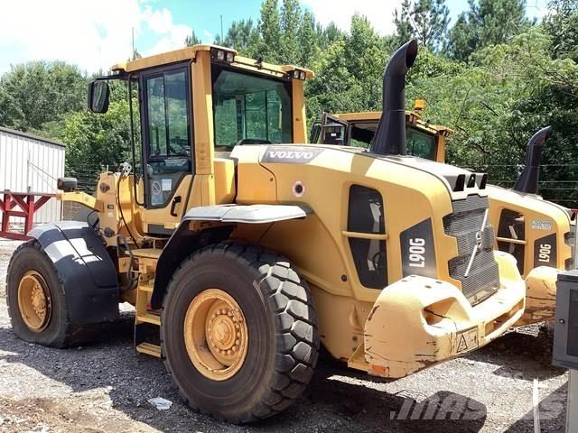 Volvo L90G لوادر بعجل