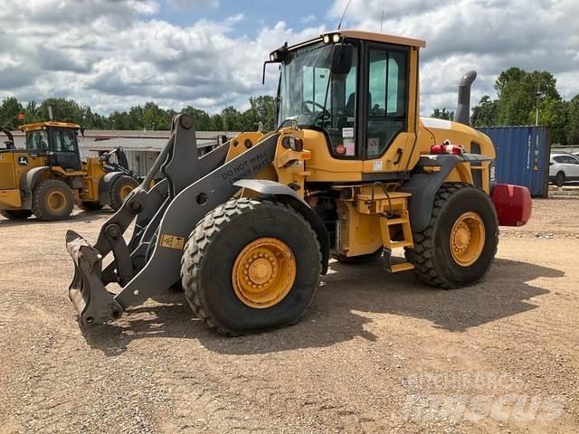 Volvo L90G لوادر بعجل