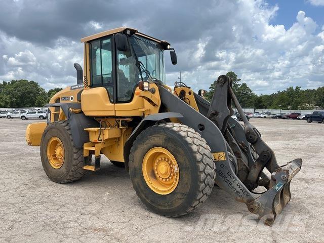 Volvo L90G لوادر بعجل