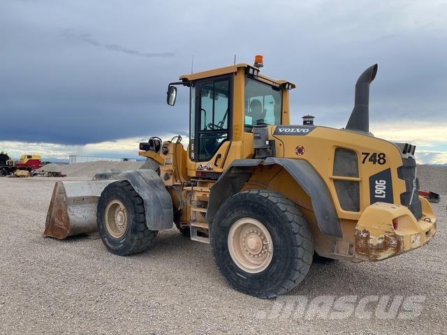 Volvo L90G لوادر بعجل
