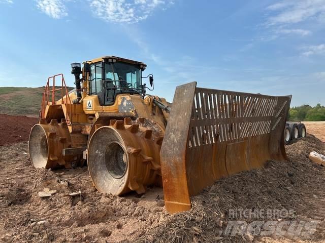 Volvo LC450H ضاغطات التربة