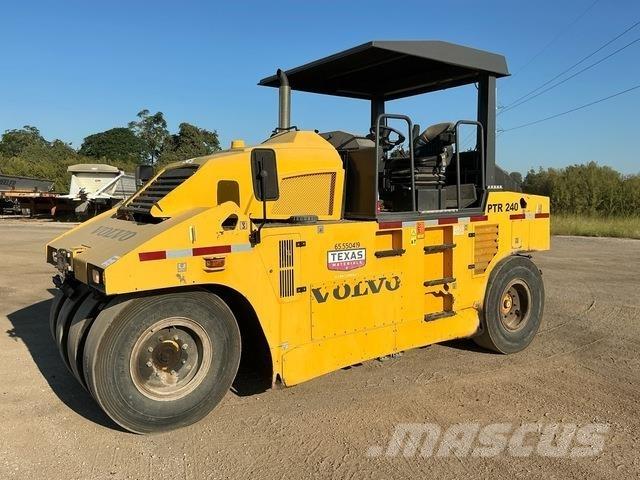 Volvo PTR240 مداحل ذات إطارات هوائية