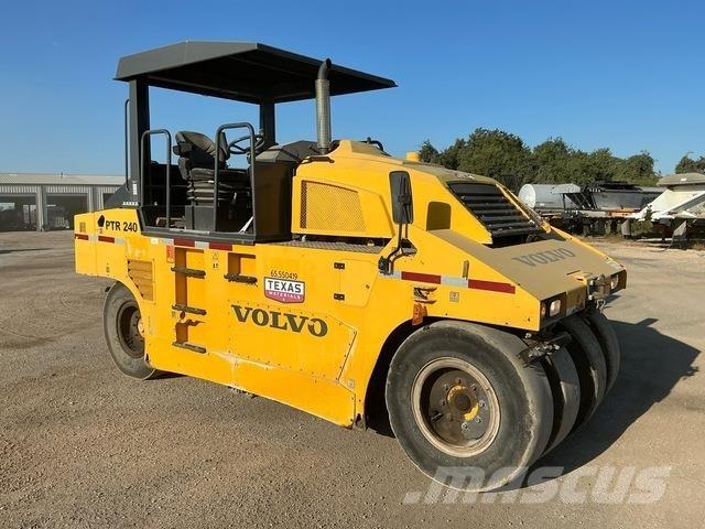 Volvo PTR240 مداحل ذات إطارات هوائية