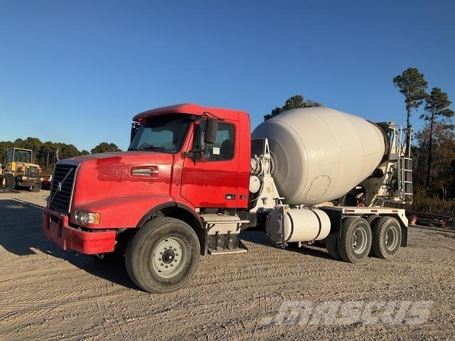 Volvo VHD شاحنات أخرى