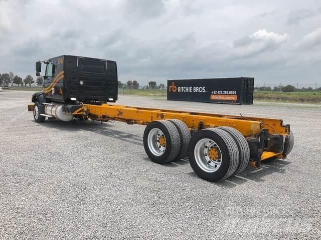 Volvo VHD64F كابينة والداخلية