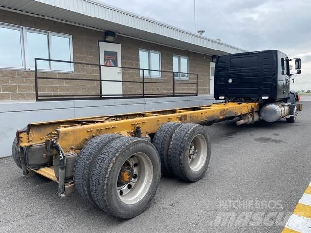 Volvo VHD64F كابينة والداخلية