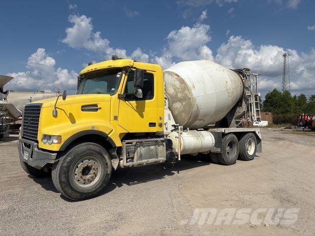 Volvo VHD64F شاحنات أخرى