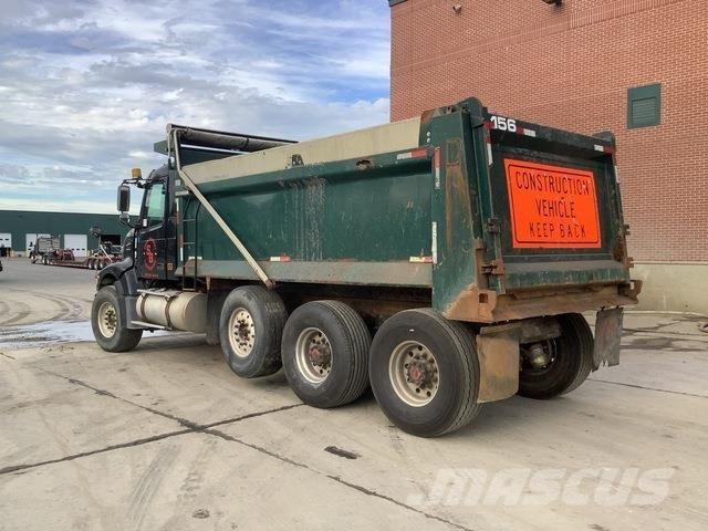 Volvo VHD84F شاحنات قلابة