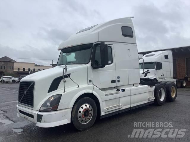 Volvo VNL وحدات الجر