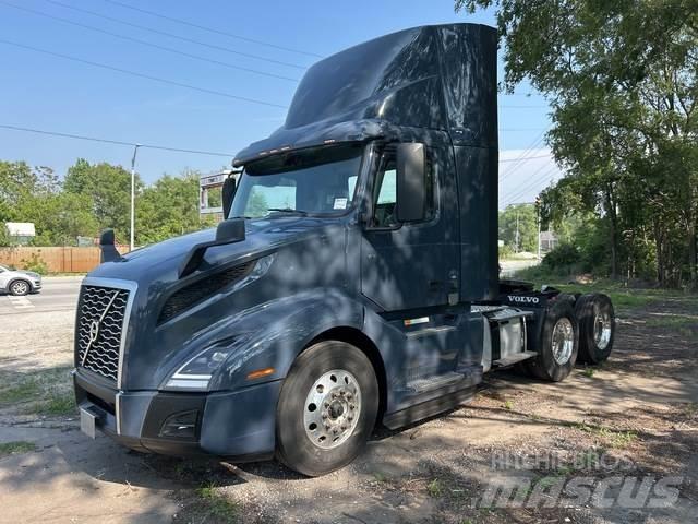 Volvo VNL وحدات الجر