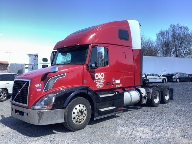 Volvo VNL وحدات الجر