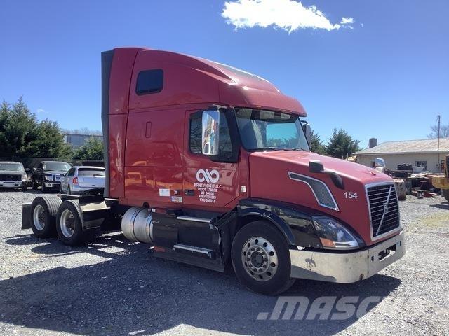 Volvo VNL وحدات الجر