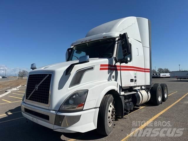 Volvo VNL وحدات الجر