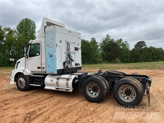 Volvo VNL وحدات الجر