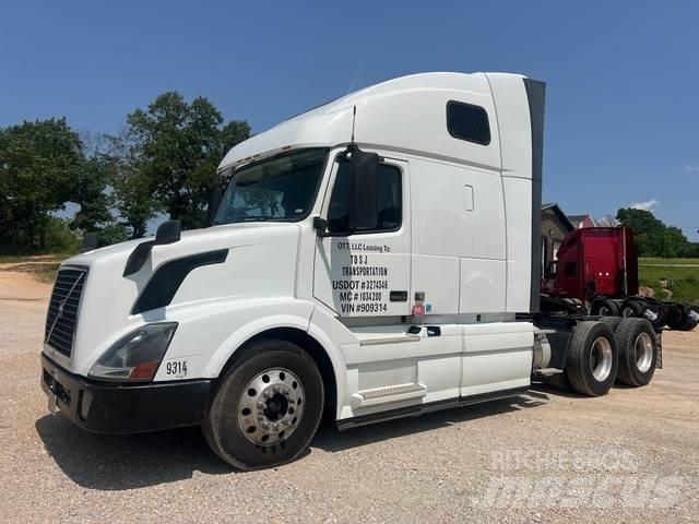 Volvo VNL وحدات الجر