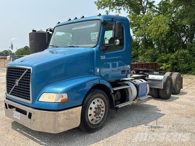Volvo VNL وحدات الجر
