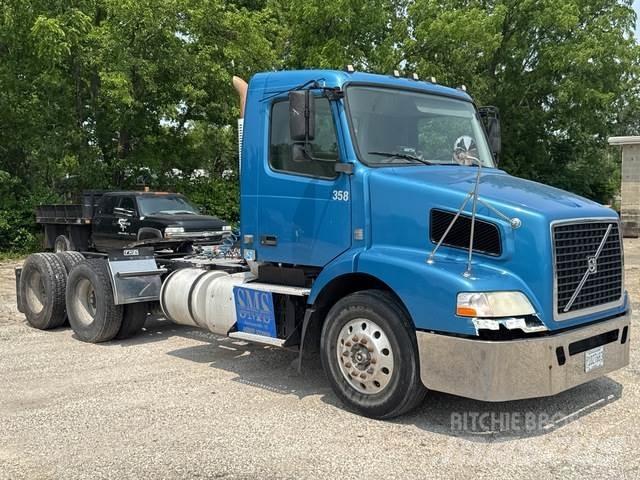 Volvo VNL وحدات الجر