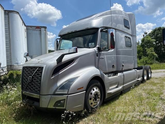 Volvo VNL وحدات الجر