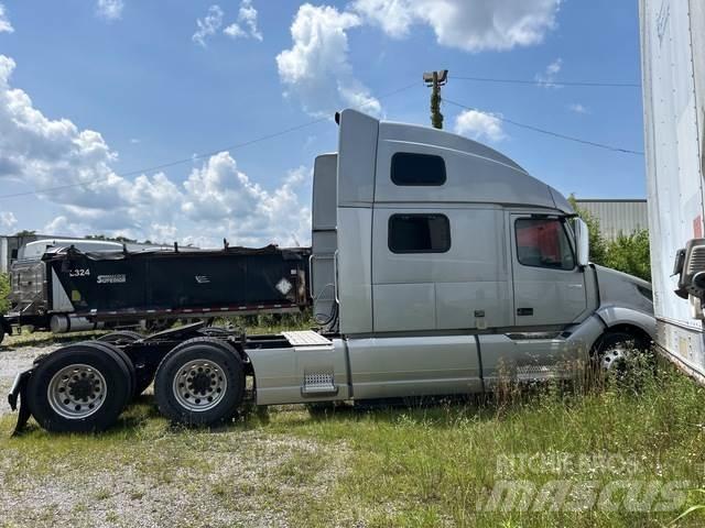 Volvo VNL وحدات الجر