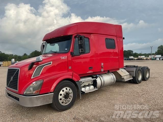 Volvo VNL وحدات الجر